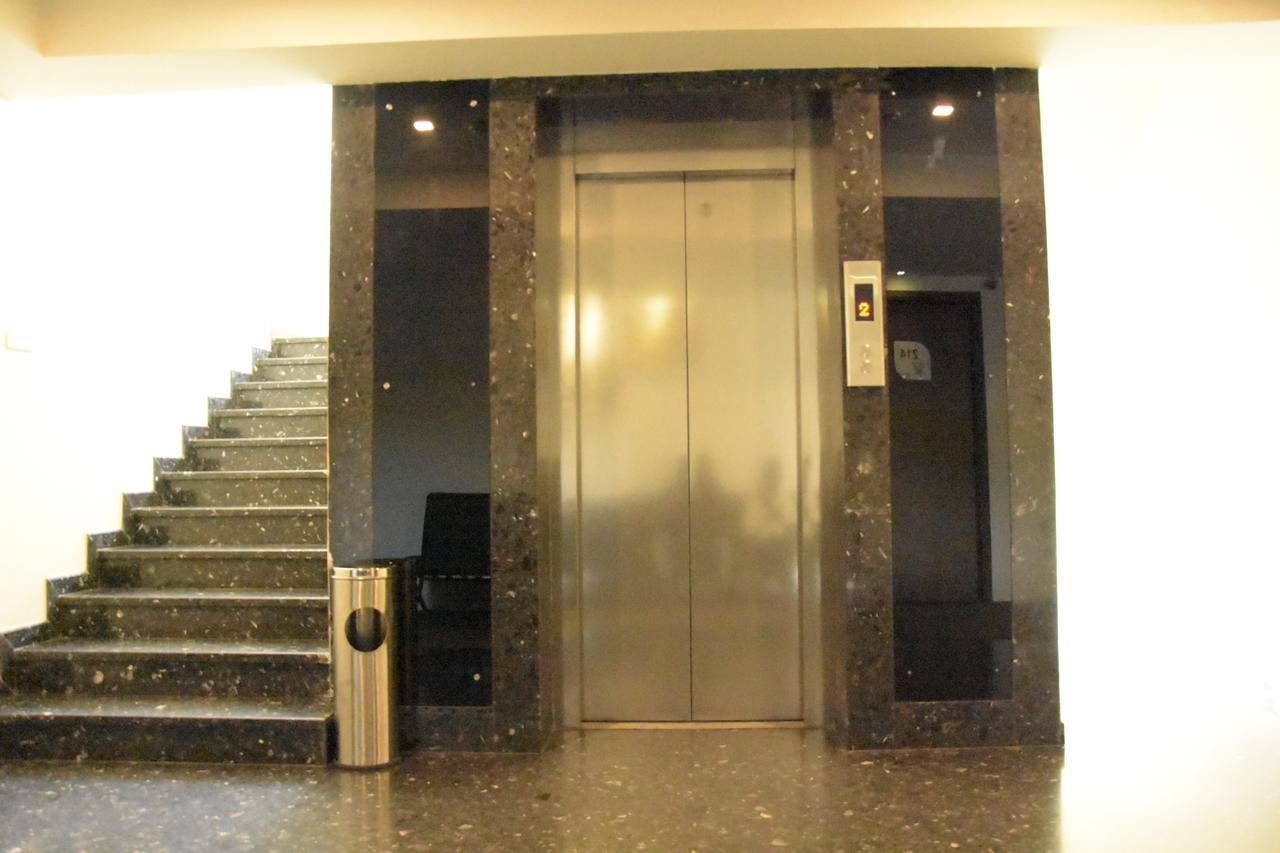 Poppys Tower Hotel Coimbatore Buitenkant foto