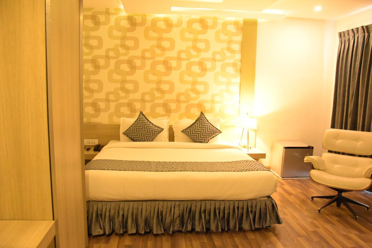 Poppys Tower Hotel Coimbatore Buitenkant foto