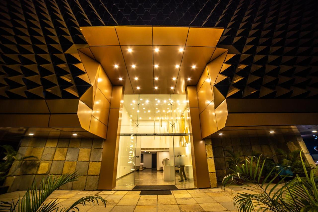 Poppys Tower Hotel Coimbatore Buitenkant foto