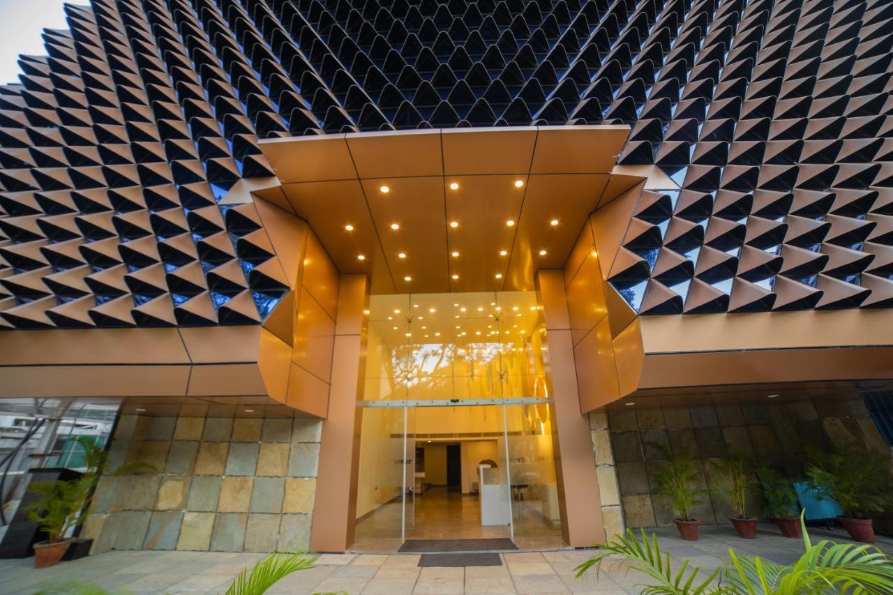 Poppys Tower Hotel Coimbatore Buitenkant foto